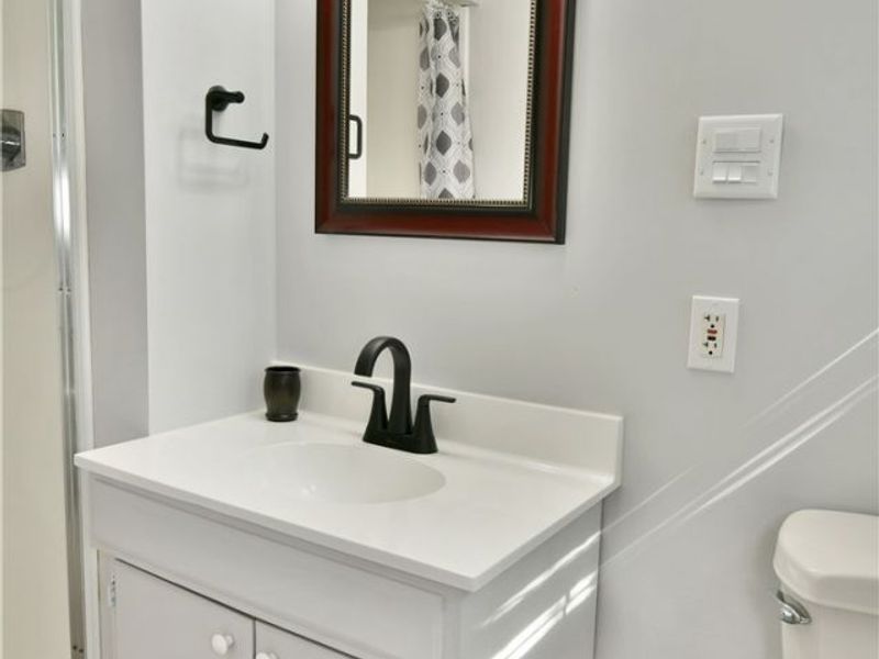 3210 Halsey Drive NE, Warren, OH 44483 Photo 29