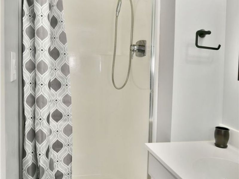 3210 Halsey Drive NE, Warren, OH 44483 Photo 31