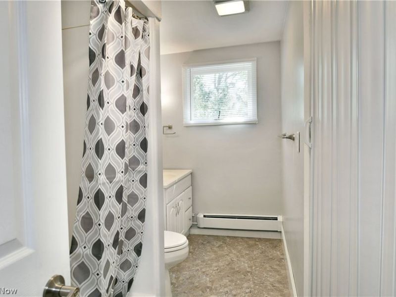 3210 Halsey Drive NE, Warren, OH 44483 Photo 32