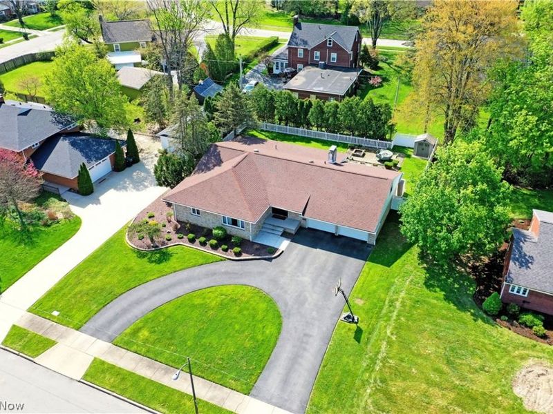 3210 Halsey Drive NE, Warren, OH 44483 Photo 5