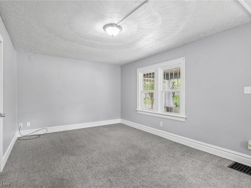 600 Grace Avenue, Akron, OH 44320 Photo 6