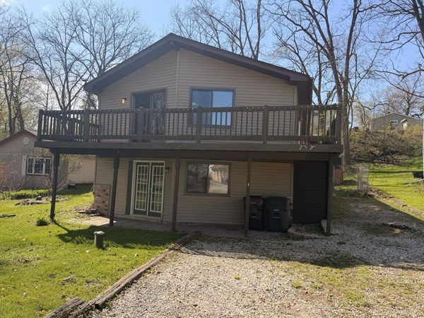 23826 62nd St, Paddock Lake, WI 53168