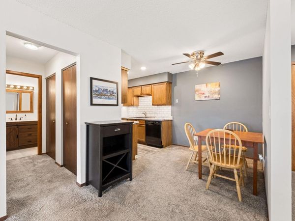 2730 Dale Street N, Unit D311, Roseville, MN 55113