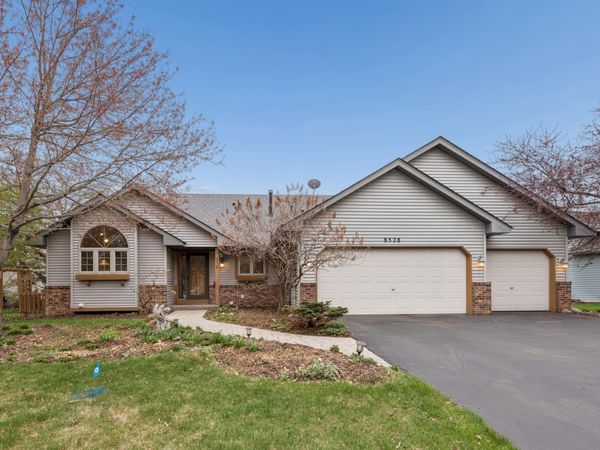 8528 Flamingo Drive , Chanhassen, MN 55317