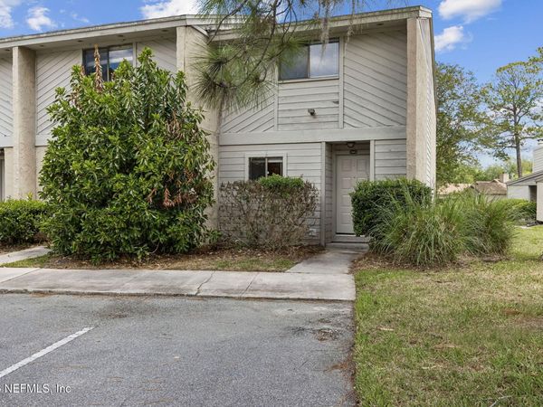 3801 CROWN POINT Road, Unit 1184, Jacksonville, FL 32257
