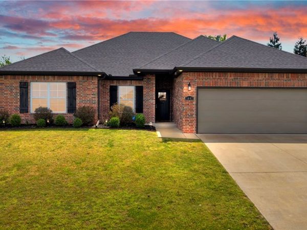 1441 Colonel Mcneil Drive , Prairie Grove, AR 72753