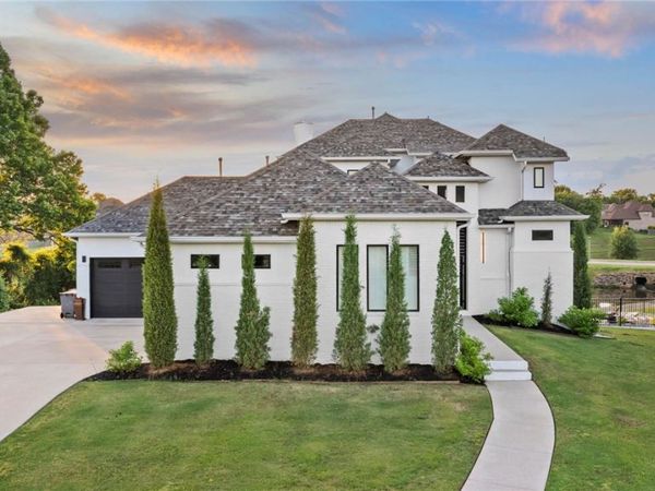 203 Cascade Circle , Cave Springs, AR 72718