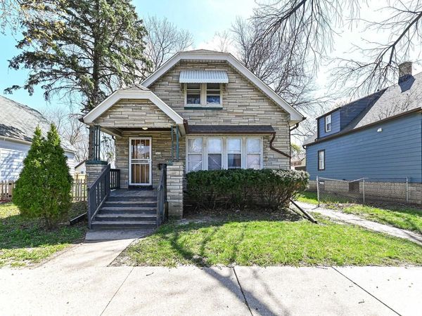 5432 N 41st STREET, Milwaukee, WI 53209