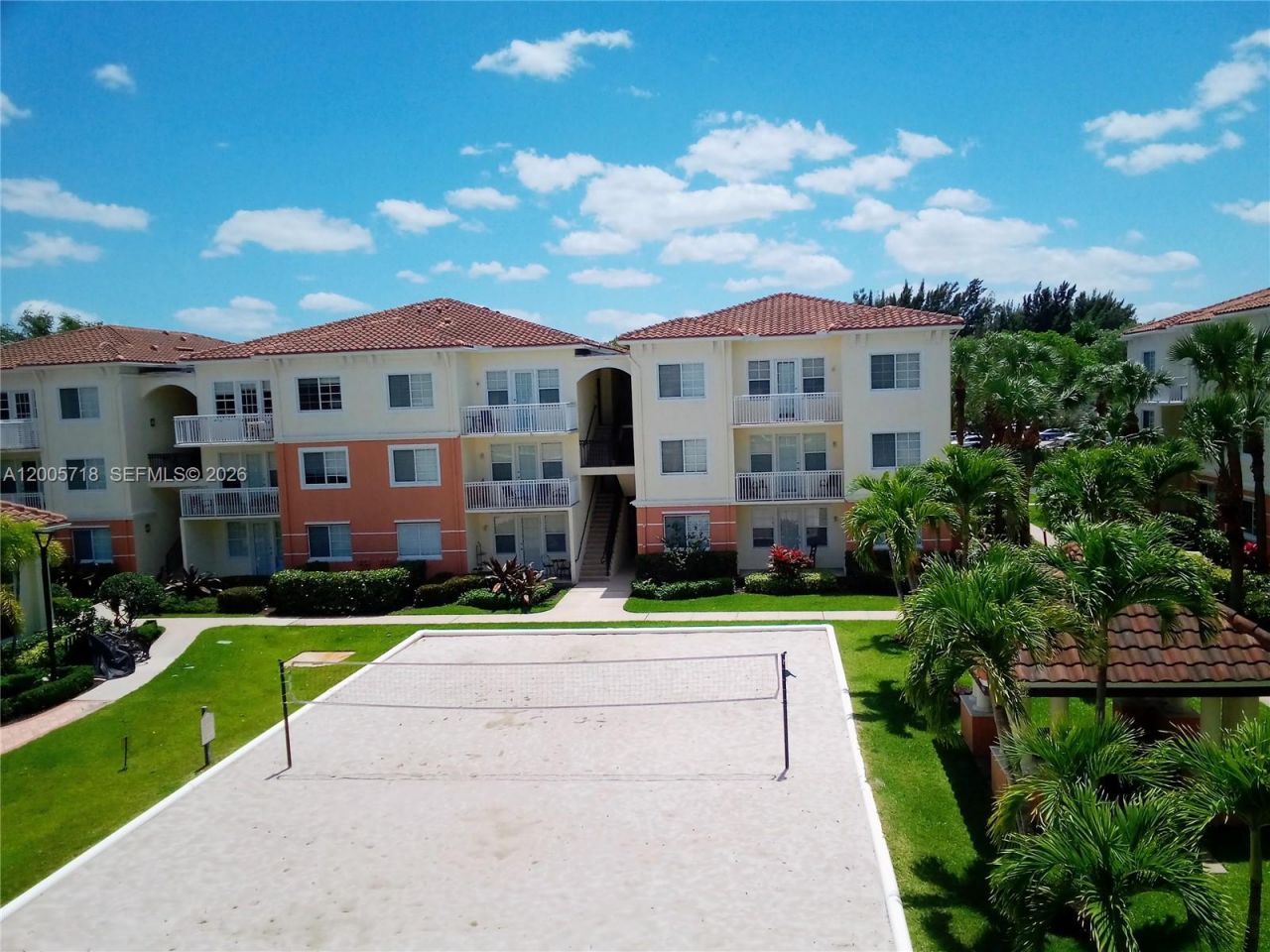 9845 Baywinds Dr, Unit 6308, West Palm Beach, FL 33411 Photo