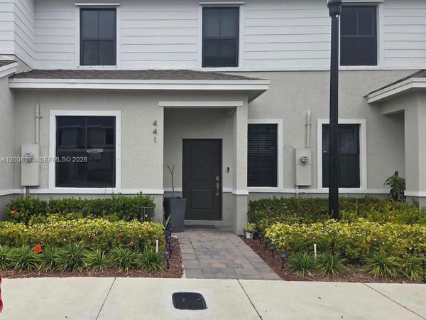 441 NE 13th St , Florida City, FL 33034