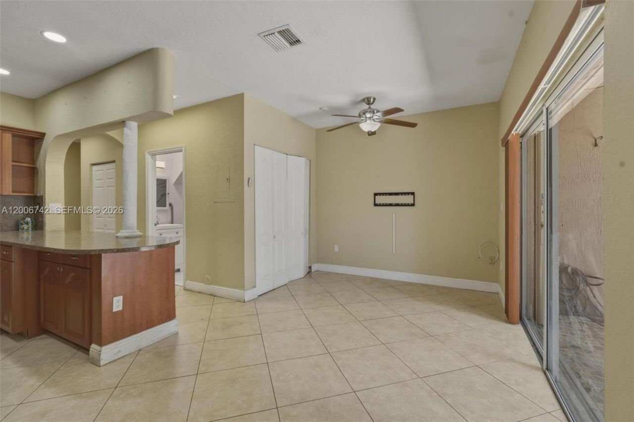 16613 NW 71st Ave , Miami Lakes, FL 33014 Photo