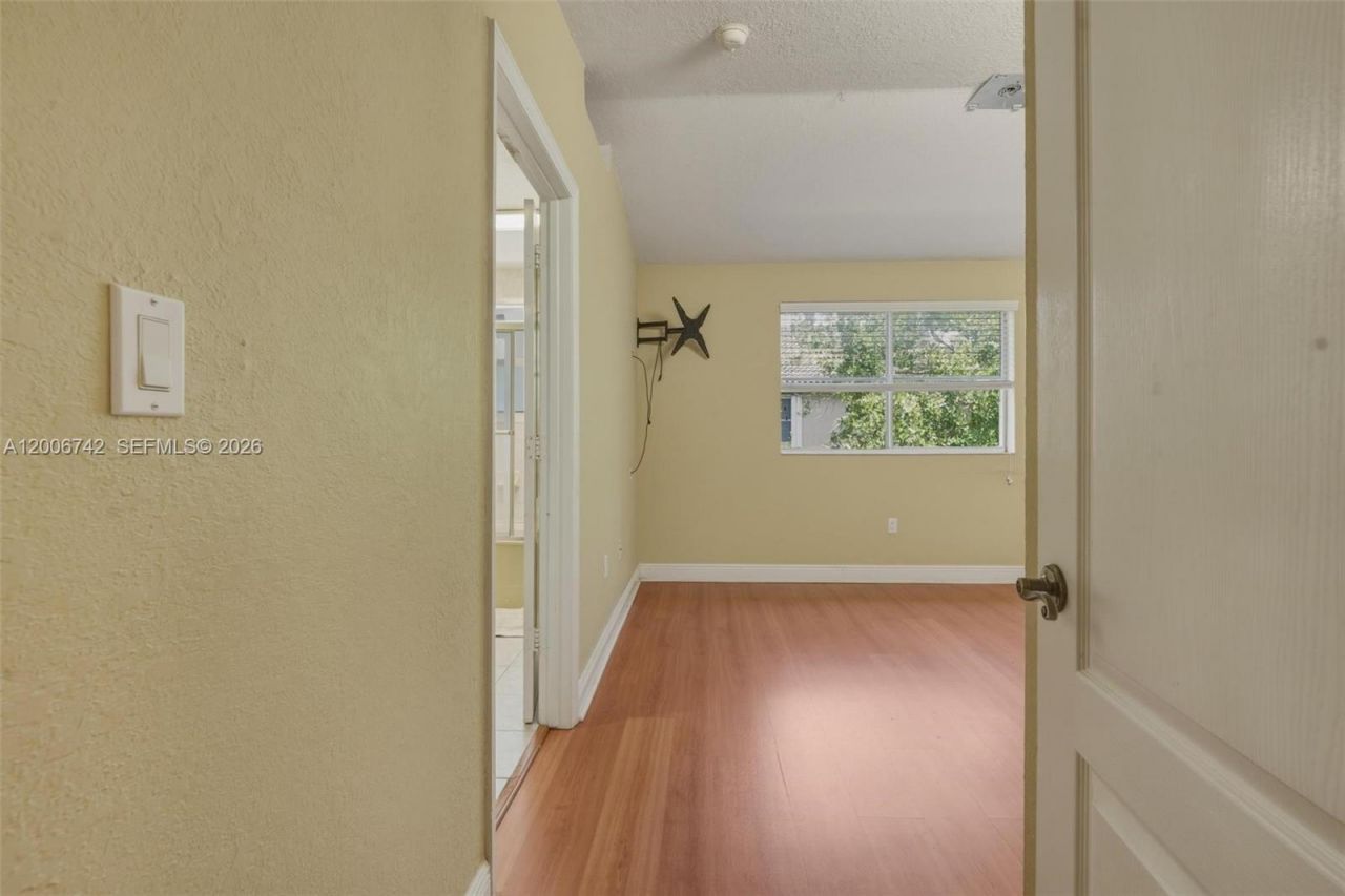 16613 NW 71st Ave , Miami Lakes, FL 33014 Photo