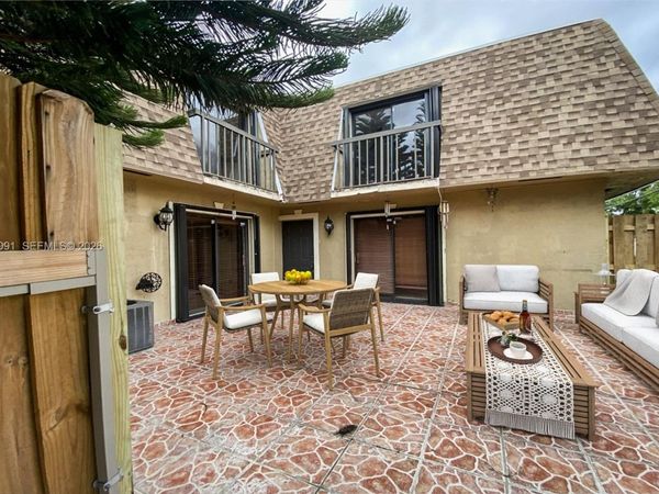 6535 W 24th Ct , Unit 2-12, Hialeah, FL 33016