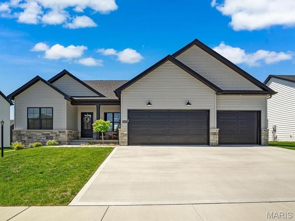 3160 Ashley Drive , Glen Carbon, IL 62034