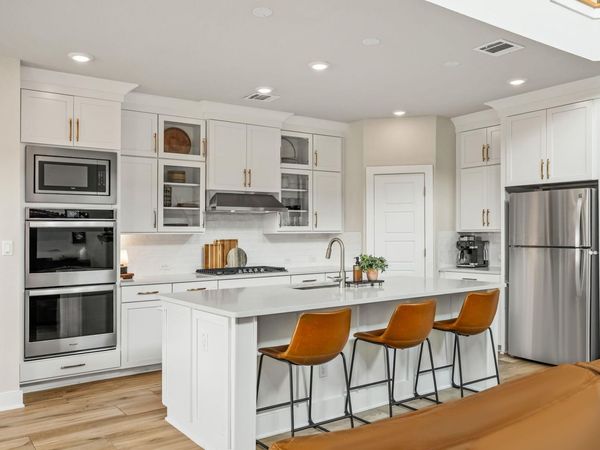 2216 Prairie Oaks DR, Georgetown, TX 78628