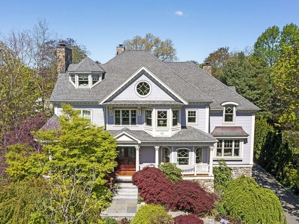 16 Meriam St, Lexington, MA 02420