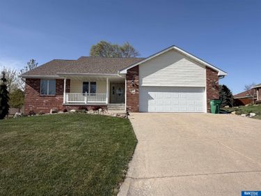 135 Galway Road , Aurora, NE 68818
