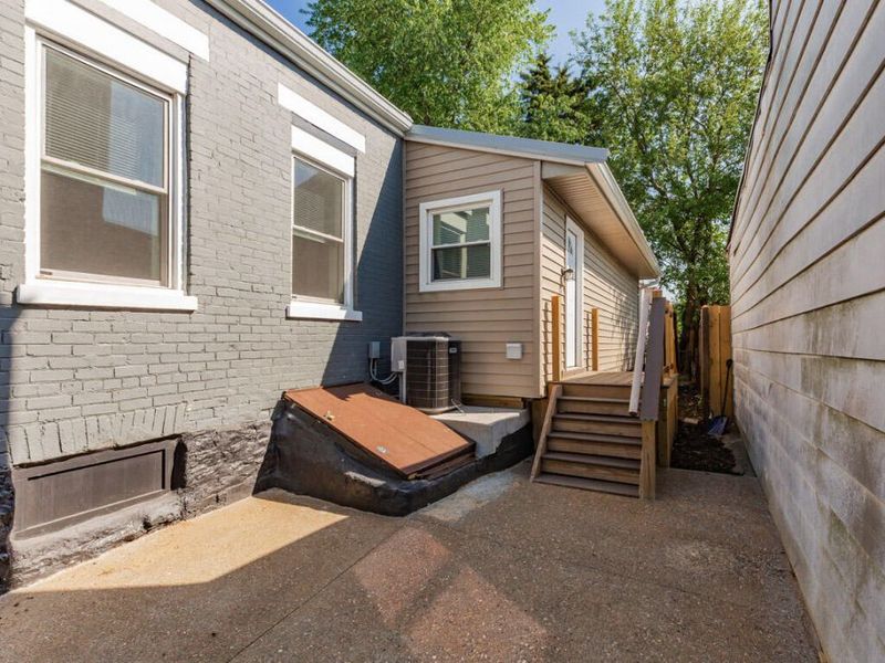 1123 Isabella Street, Newport, KY 41071 Photo 3