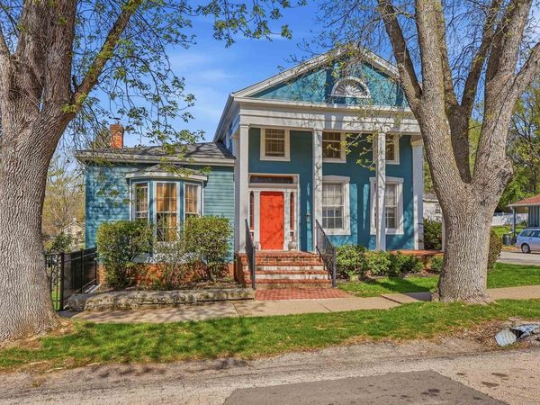 219 S High Street, GALENA, IL 61036