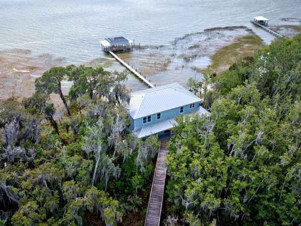 424 LAKE MIRROR DRIVE , LAKE PLACID, FL 33852