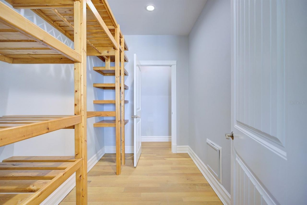 424 Lake Mirror Drive, Lake Placid, FL 33852 Photo