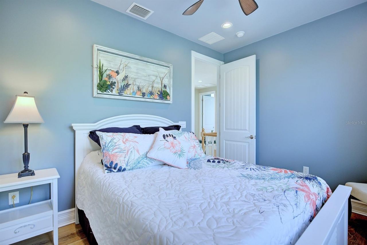 424 Lake Mirror Drive, Lake Placid, FL 33852 Photo