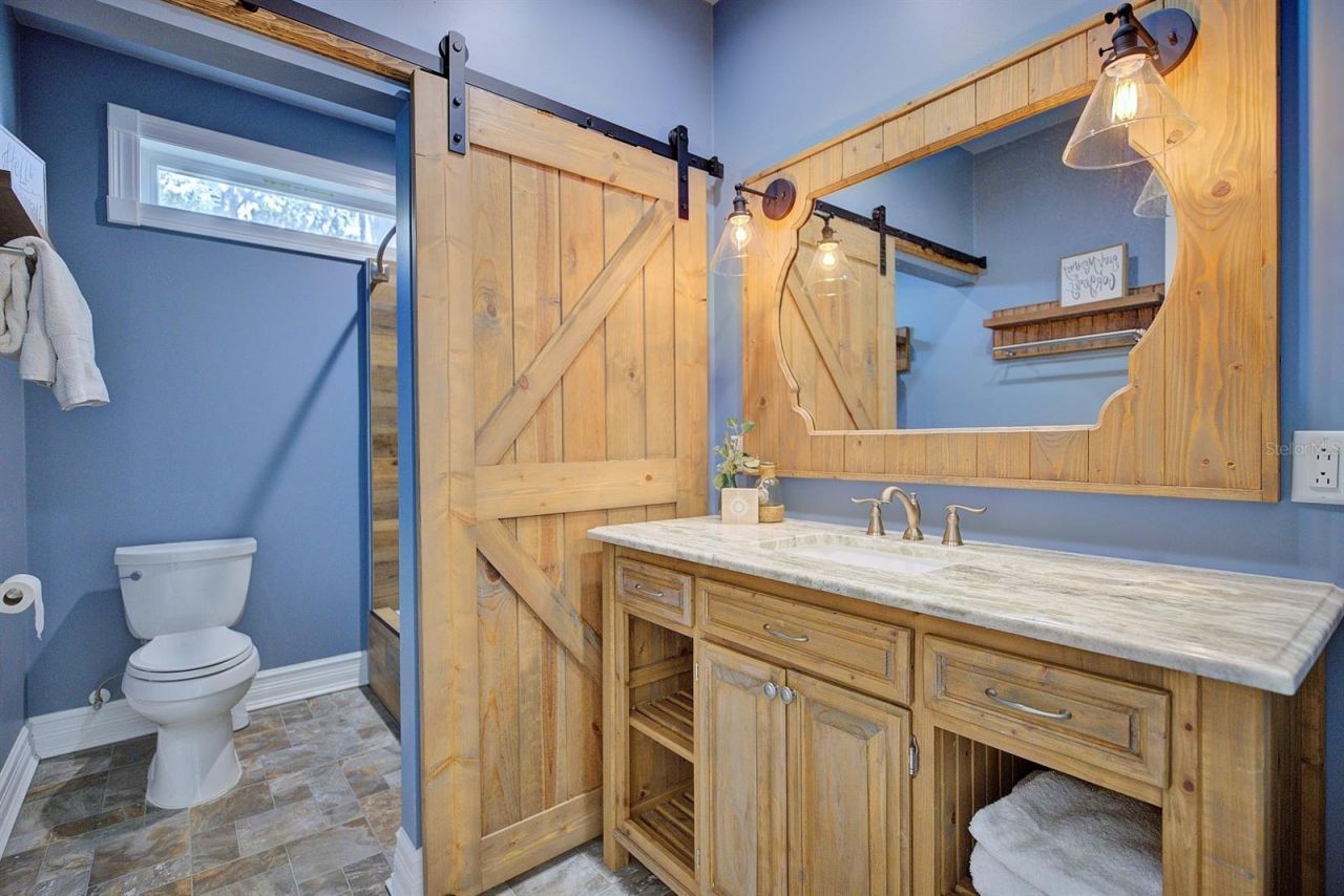 424 Lake Mirror Drive, Lake Placid, FL 33852 Photo