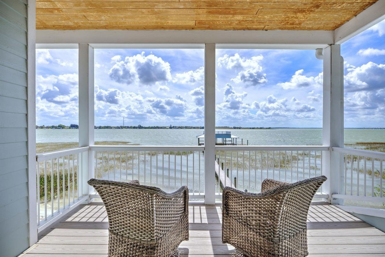 424 Lake Mirror Drive, Lake Placid, FL 33852 Photo