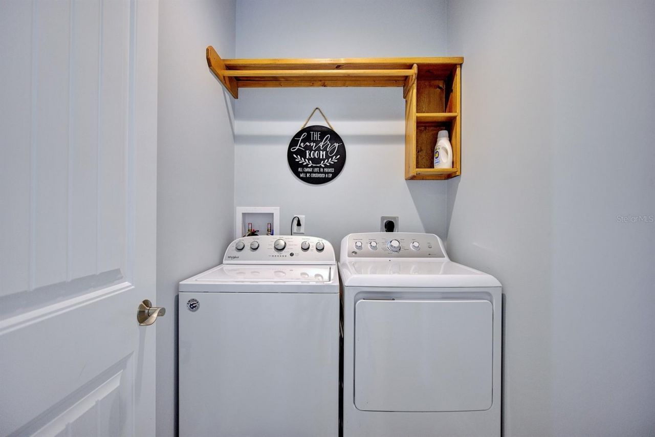 424 Lake Mirror Drive, Lake Placid, FL 33852 Photo