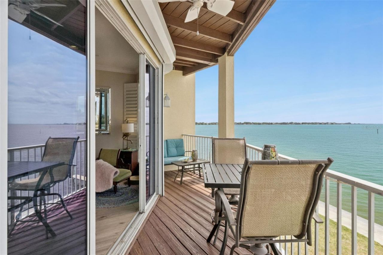137 Brent Circle, Oldsmar, FL 34677 Photo