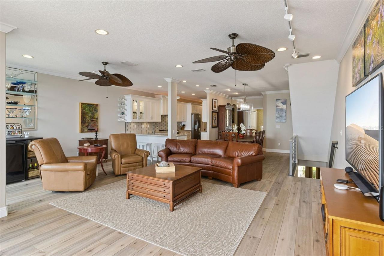 137 Brent Circle, Oldsmar, FL 34677 Photo