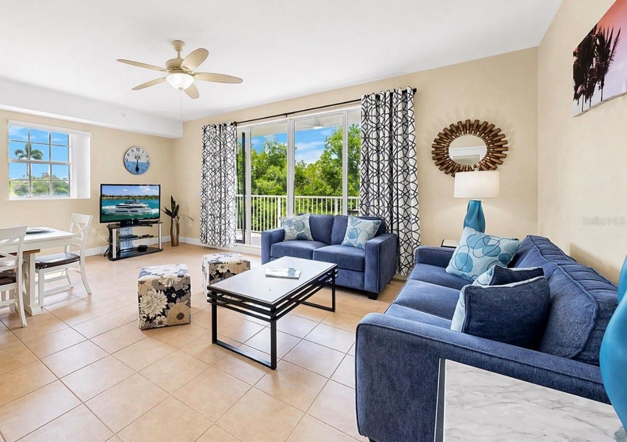 3202 Mangrove Point Drive, Ruskin, FL 33570 Photo