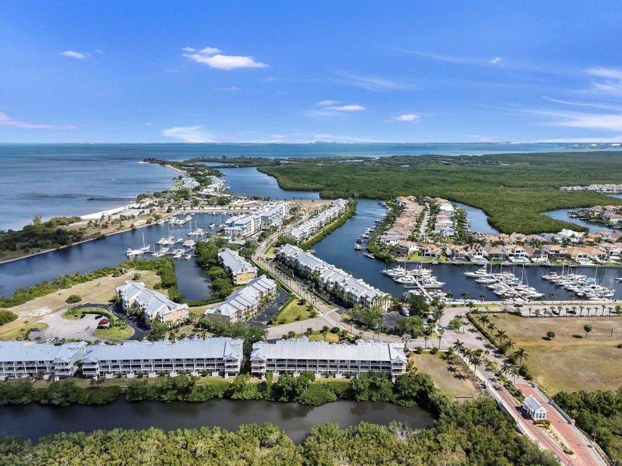 3202 Mangrove Point Drive, Ruskin, FL 33570 Photo