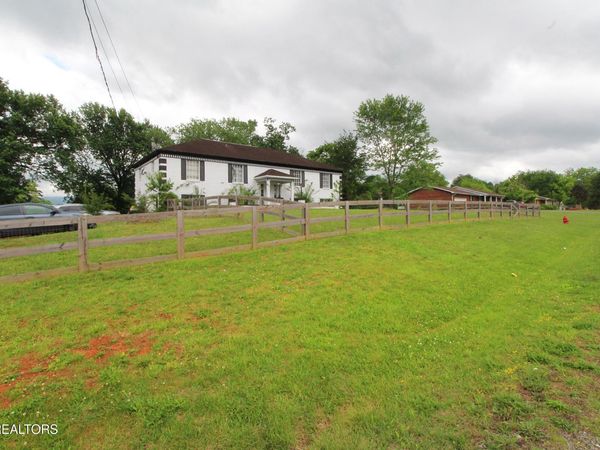 329 Boyds Creek Hwy, Seymour, TN 37865