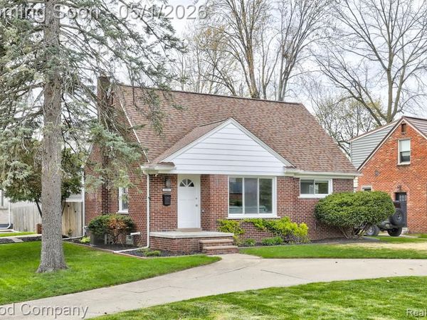 2103 N Main Street, Royal Oak, MI 48073