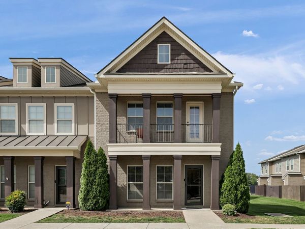 3111 Blue Sky Dr, Murfreesboro, TN 37130