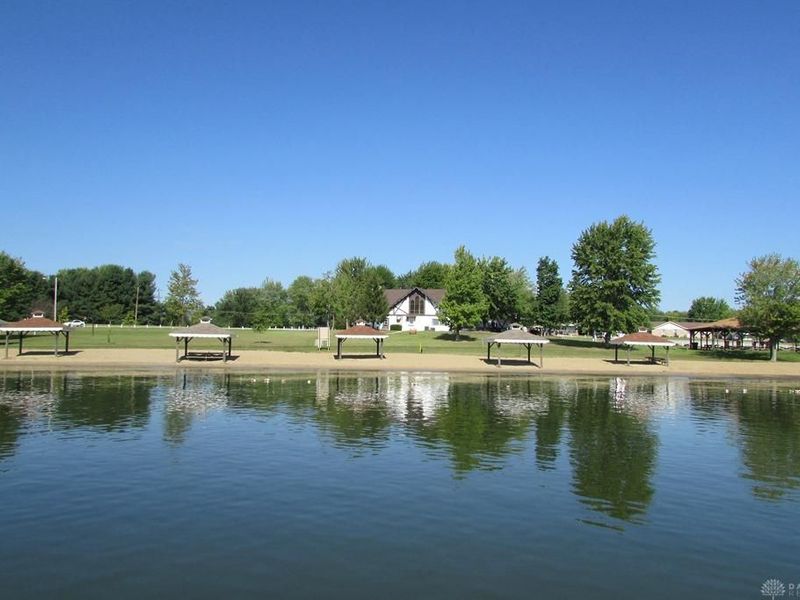 537 A Munster Drive, Fayetteville, OH 45118 Photo 8