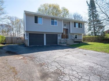 7041 Brandywine Drive , Derby, NY 14047