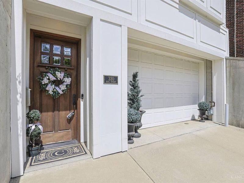 330 Boal Street, Cincinnati, OH 45202 Photo 3