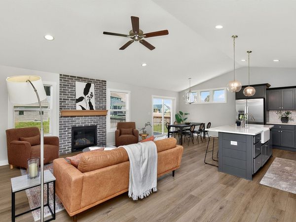 208 11th Court NW, Bondurant, IA 50035