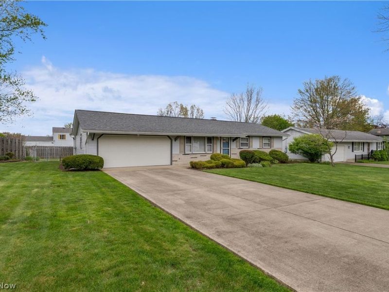 4576 Alderwood Drive , Canfield, OH 44406 Photo 2