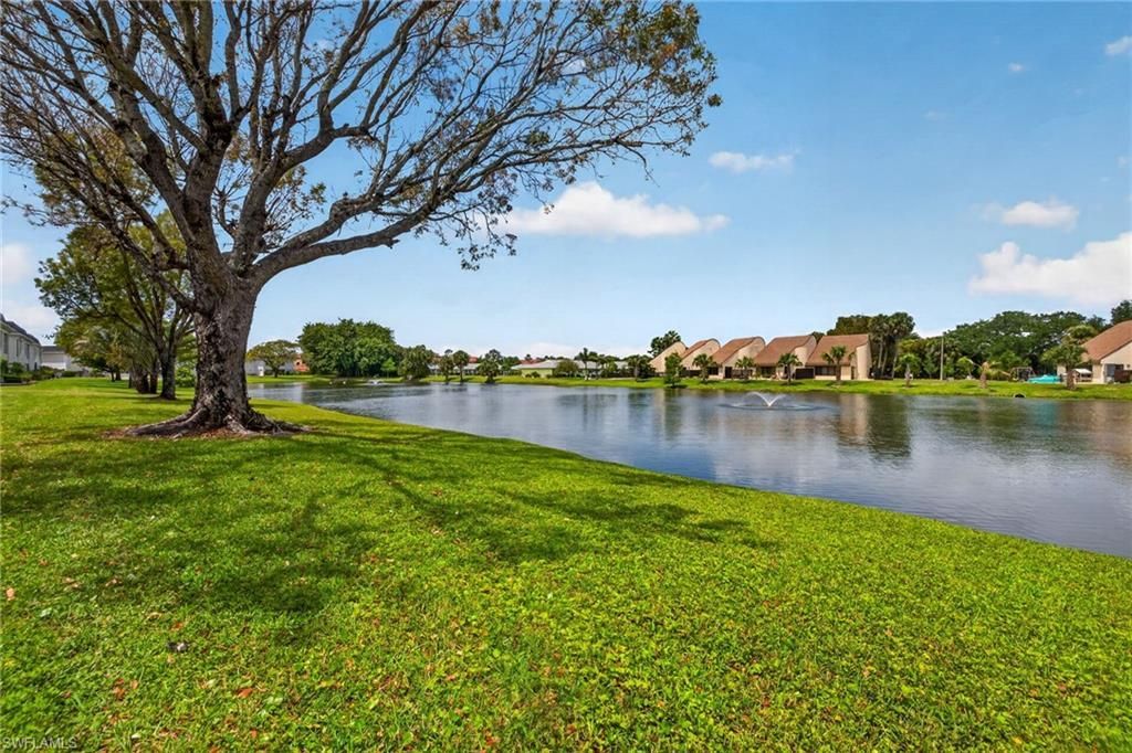 6844 Sandtrap Dr, Unit 2, Fort Myers, FL 33919 Photo
