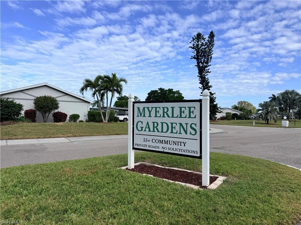 6844 Sandtrap Dr, Unit 2, Fort Myers, FL 33919 Photo