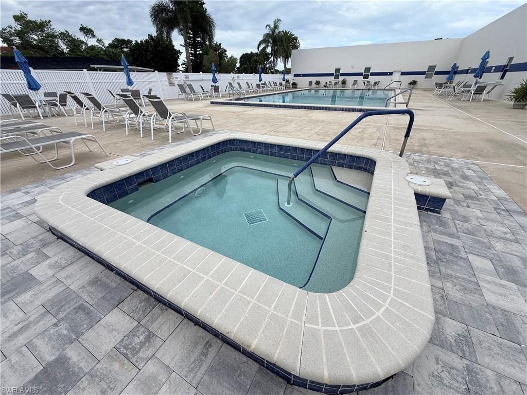 6844 Sandtrap Dr, Unit 2, Fort Myers, FL 33919 Photo