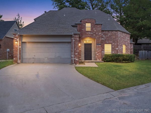 3027 E 89th Place S, Tulsa, OK 74137