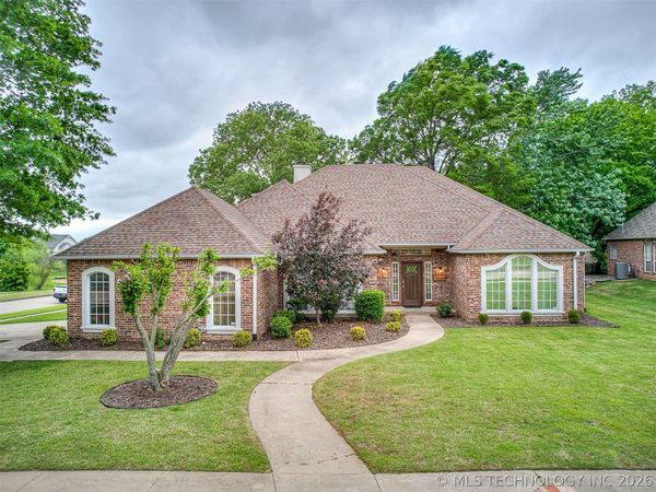 9208 N 132nd East Avenue , Owasso, OK 74055