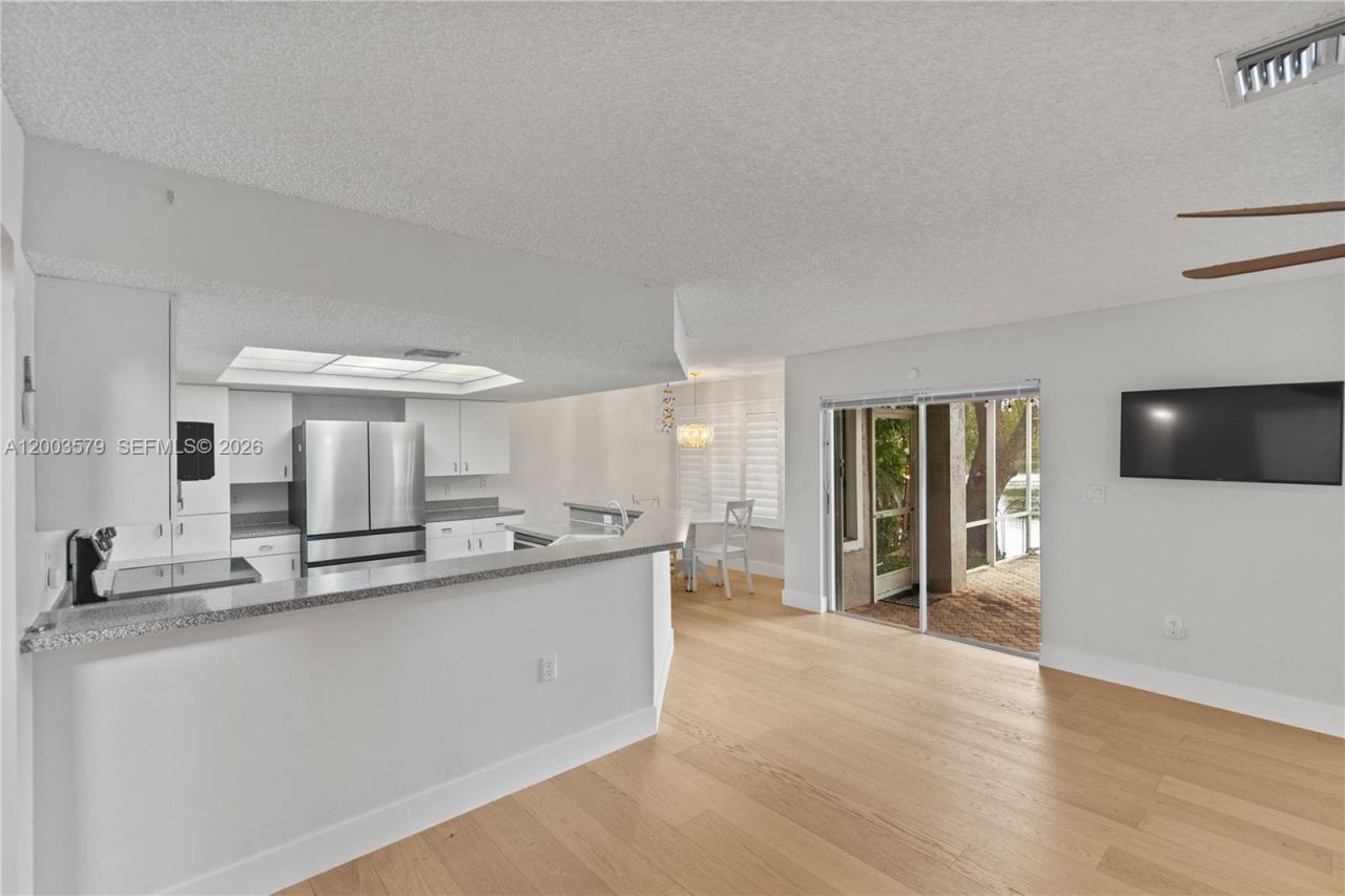 237 NW 100th Ave, Unit ., Plantation, FL 33324 Photo