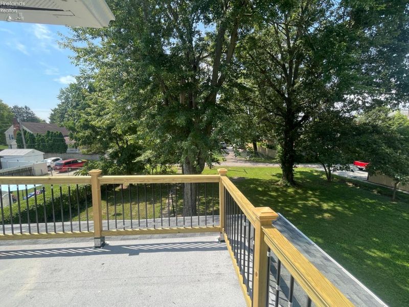 1021 S Sandusky Street, Bucyrus, OH 44820 Photo 4