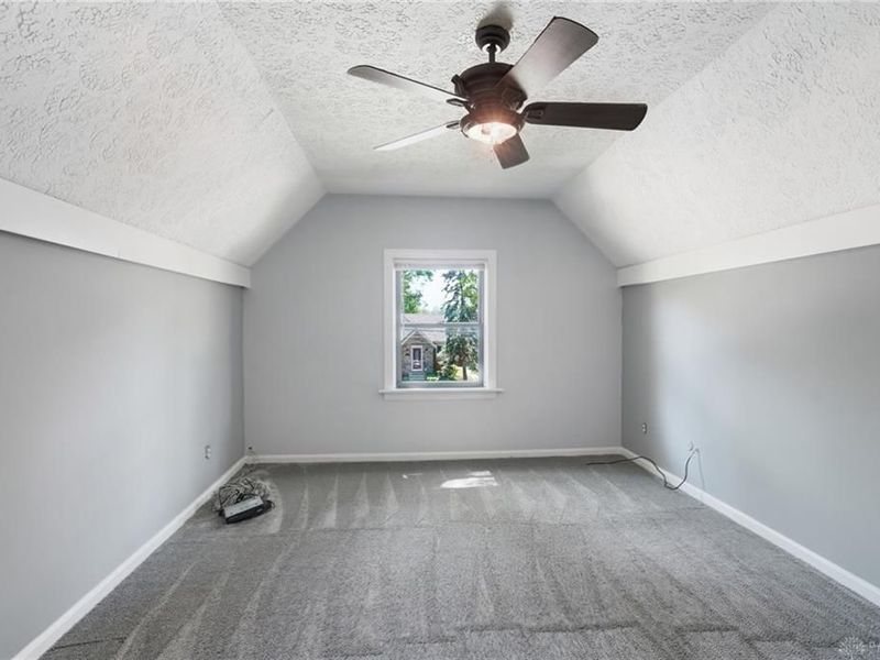 5642 Surrey Avenue, Green Township, OH 45248 Photo 21