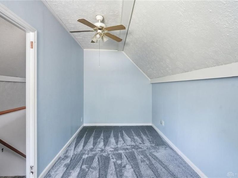 5642 Surrey Avenue, Green Township, OH 45248 Photo 23